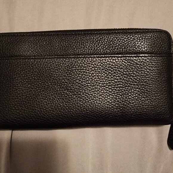 Never used Coach Zip Around Wallet in Pebble Leather - Picture 2 of 4